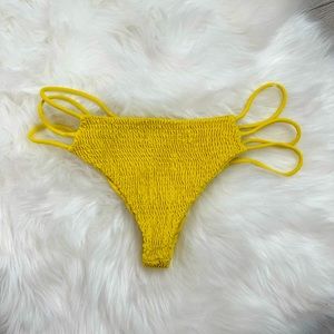 Indah Melli Strappy Bikini Bottom XS